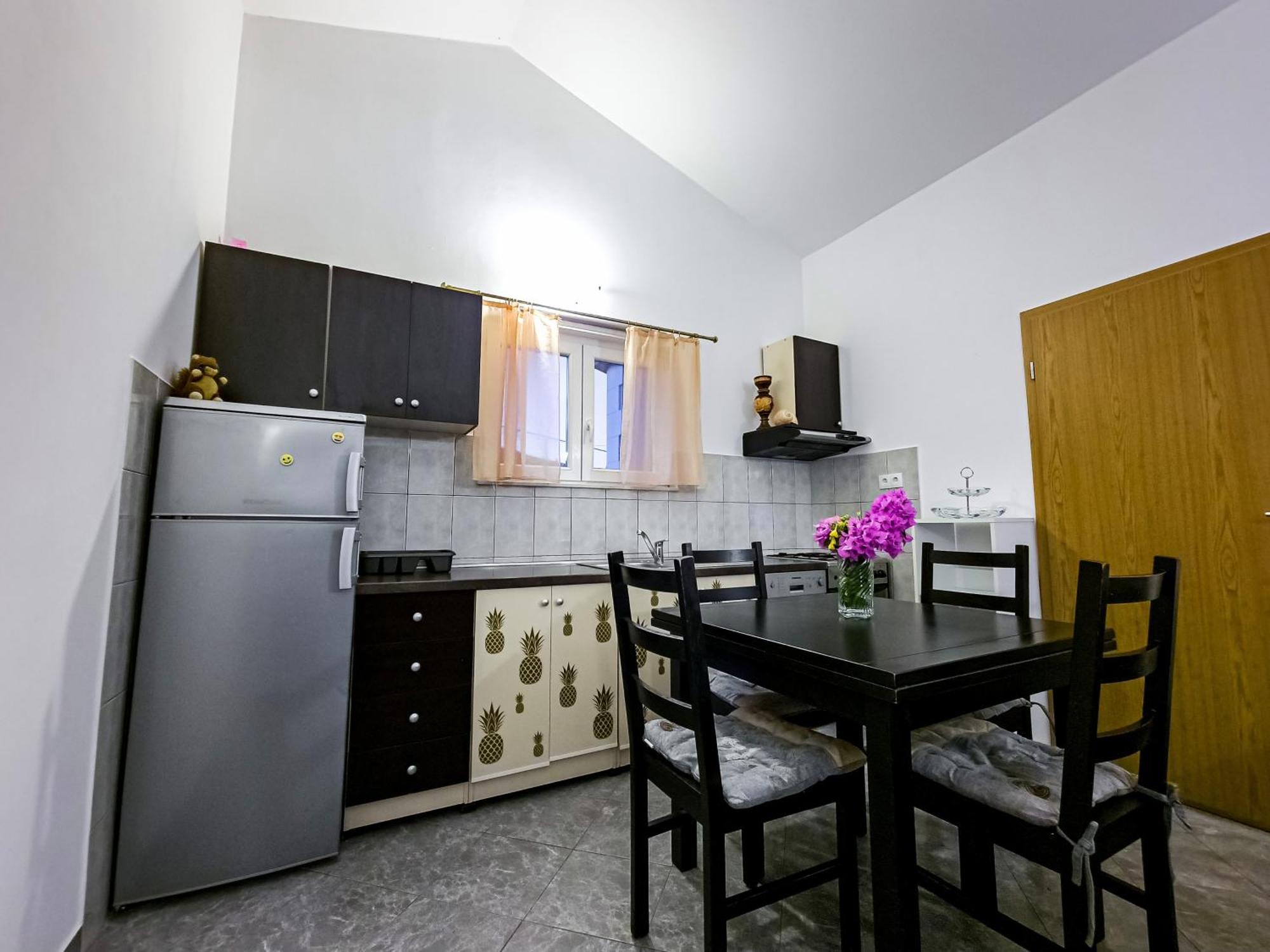 Apartments Mani โตรกีร์ ภายนอก รูปภาพ